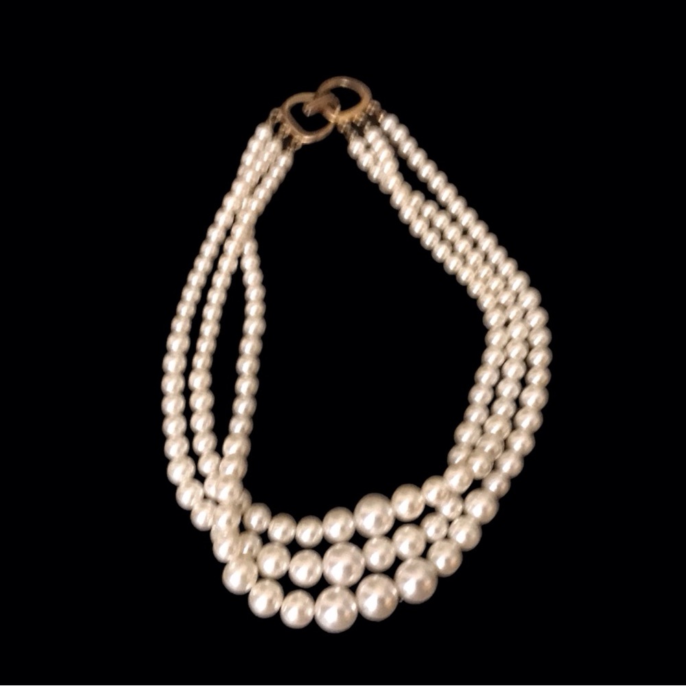 Vintage Triple Layer Unsigned Faux Pearl Necklace